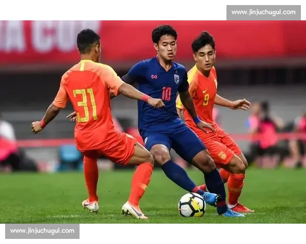 国足客场惨败泰国一比五引爆舆论反思中国足球何去何从未来